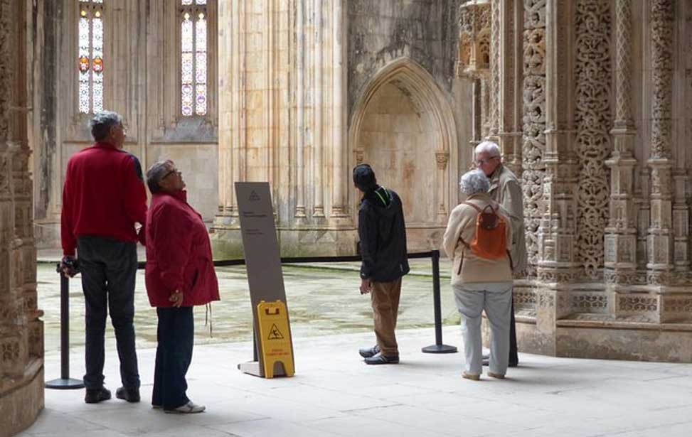 The Templars Treasure to Tomar, Batalha and Alcobaça from Lisbon