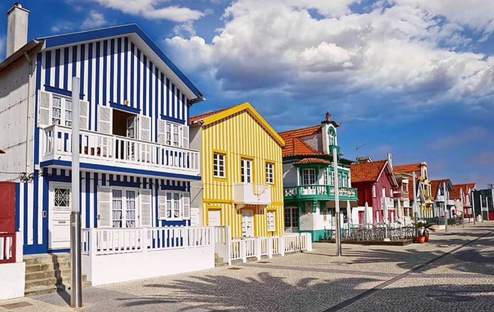 Aveiro Tour Including Moliceiro Cruise