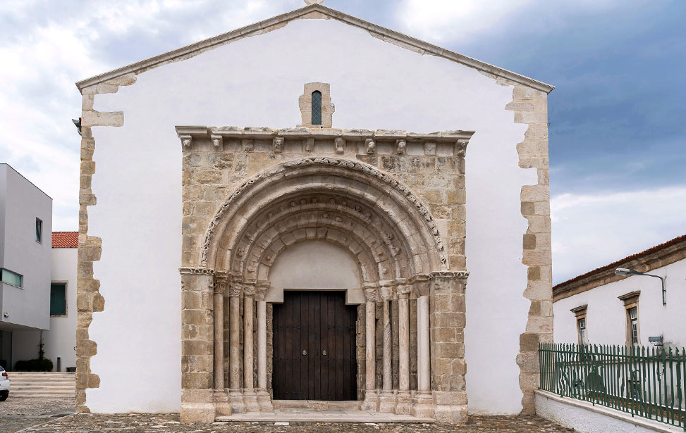 Igreja de São Pedro (Church of St. Peter)