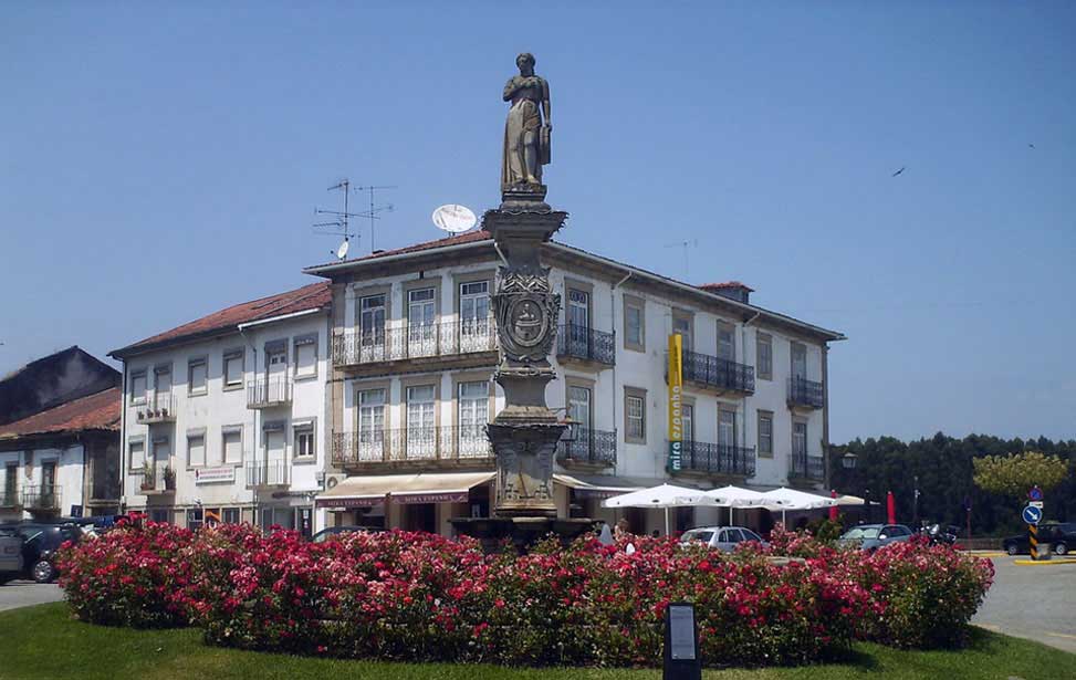 Monção, Praça Deu-la-Deu