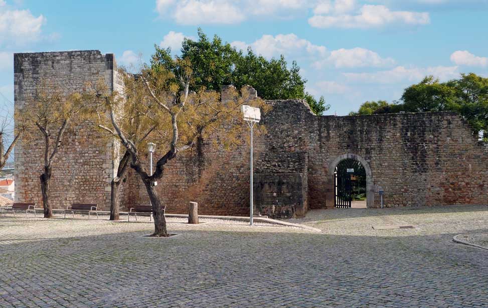 Castelo de Tavira (Tavira Castle)